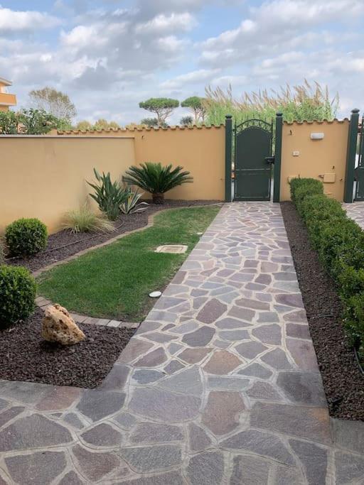 Carolas Luxury House Fiumicino Exterior foto