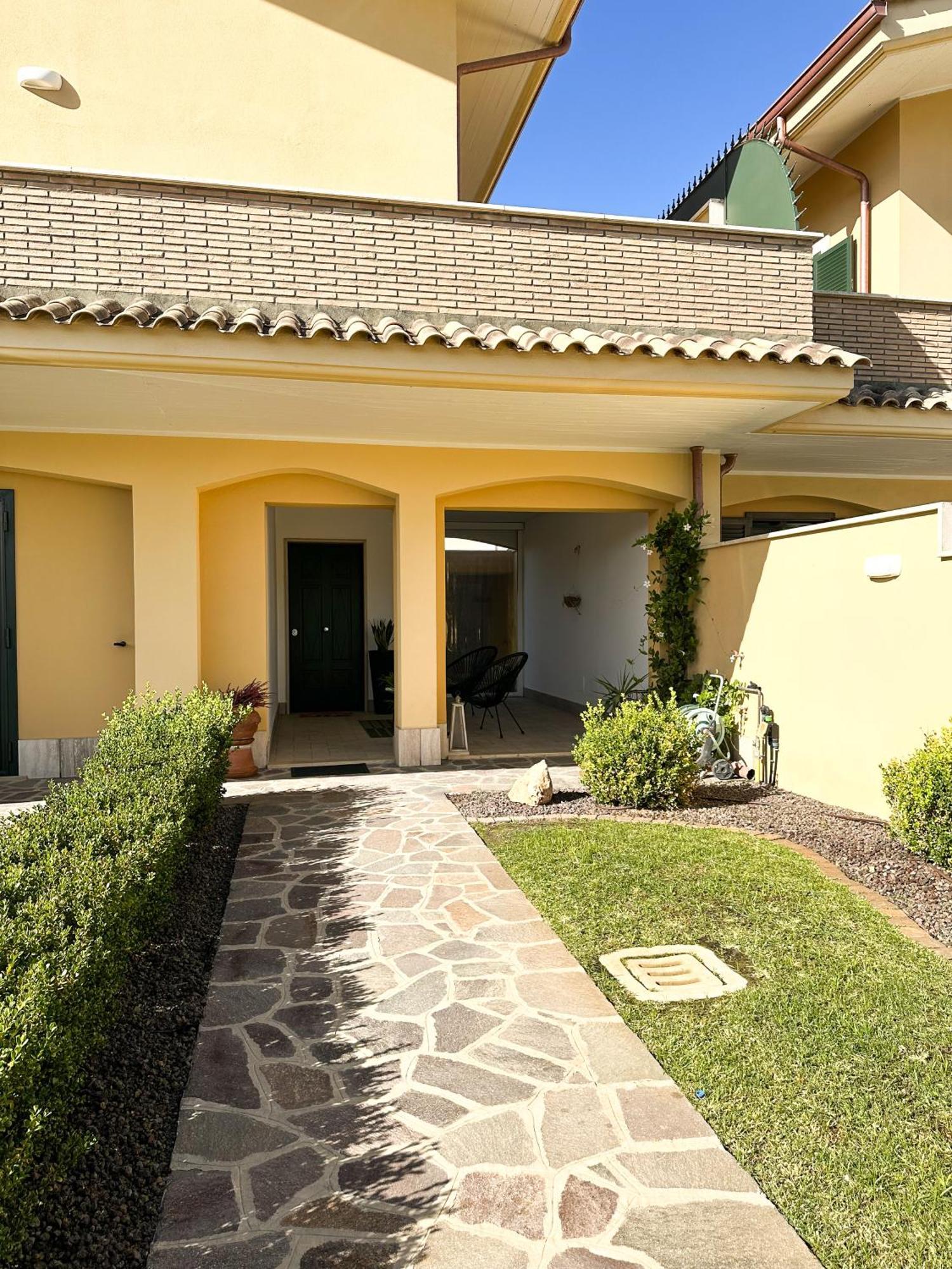 Carolas Luxury House Fiumicino Exterior foto
